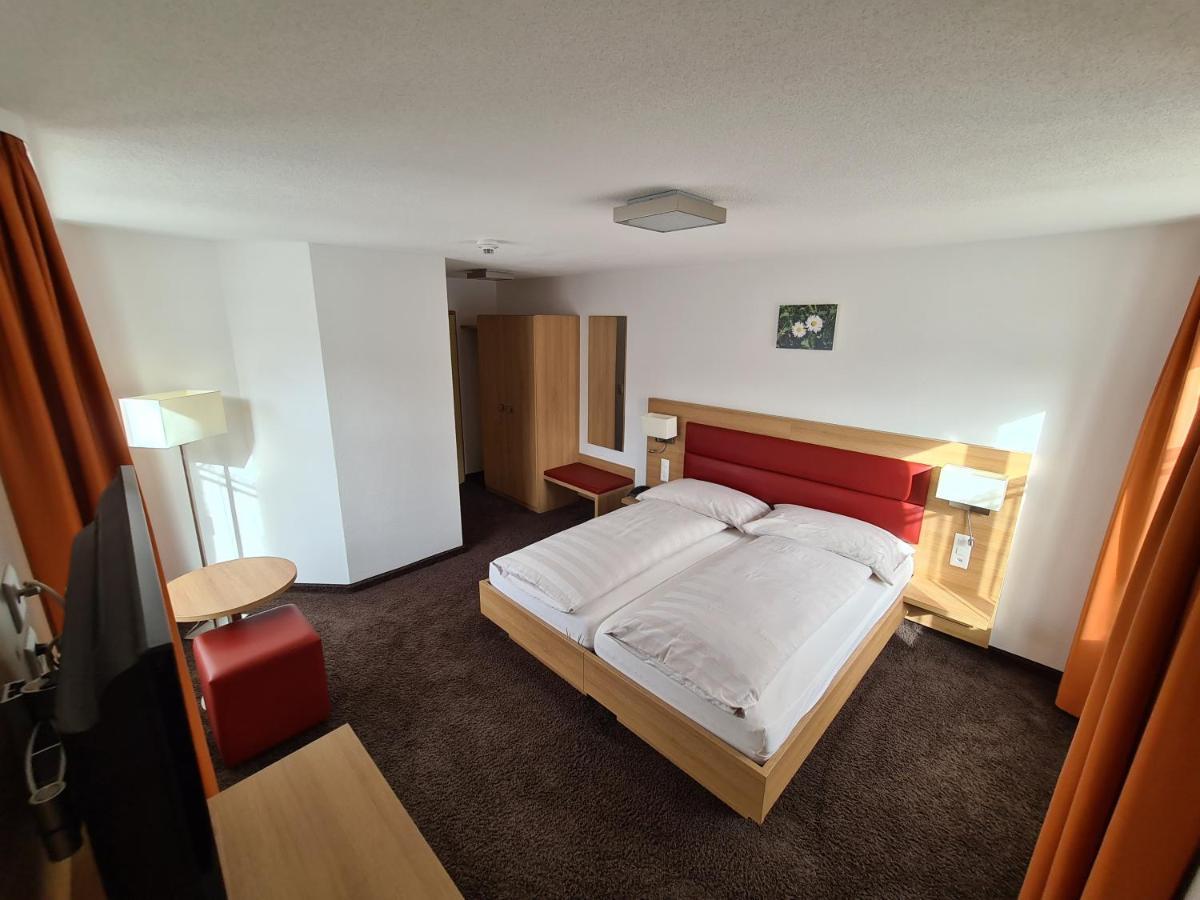 Hotel Staetzerhorn Парпан Екстериор снимка