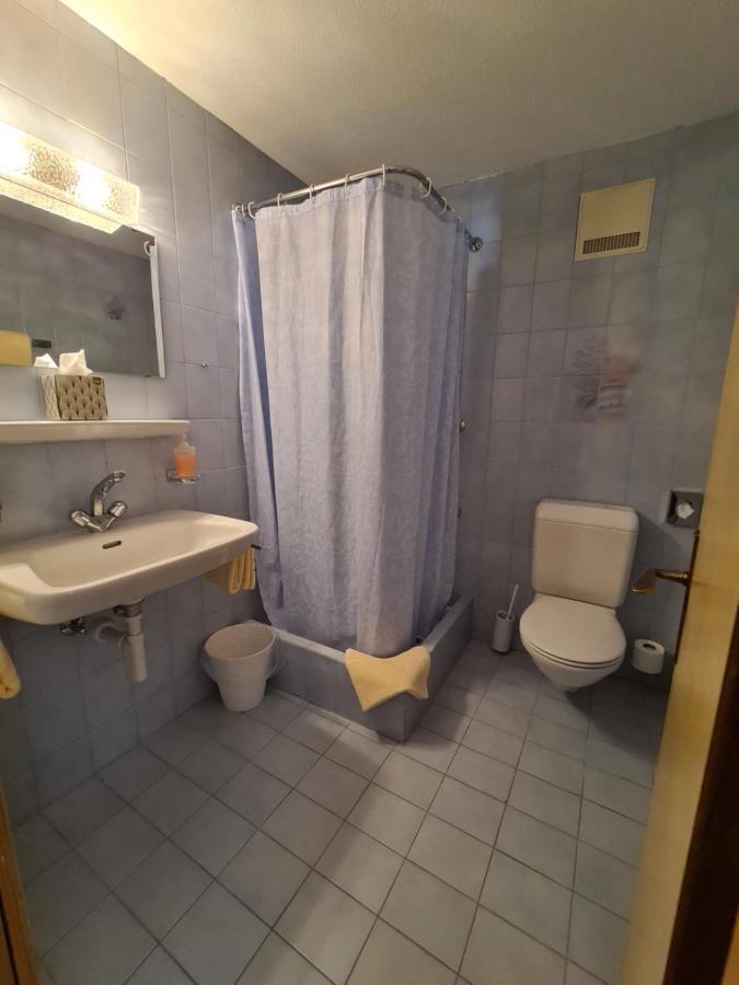 Hotel Staetzerhorn Парпан Екстериор снимка