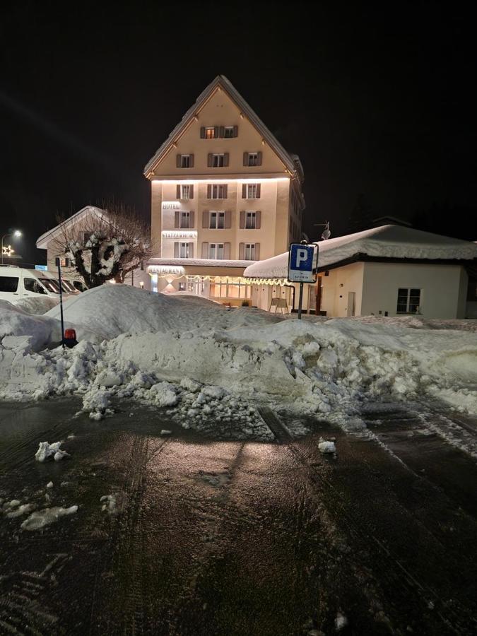 Hotel Staetzerhorn Парпан Екстериор снимка